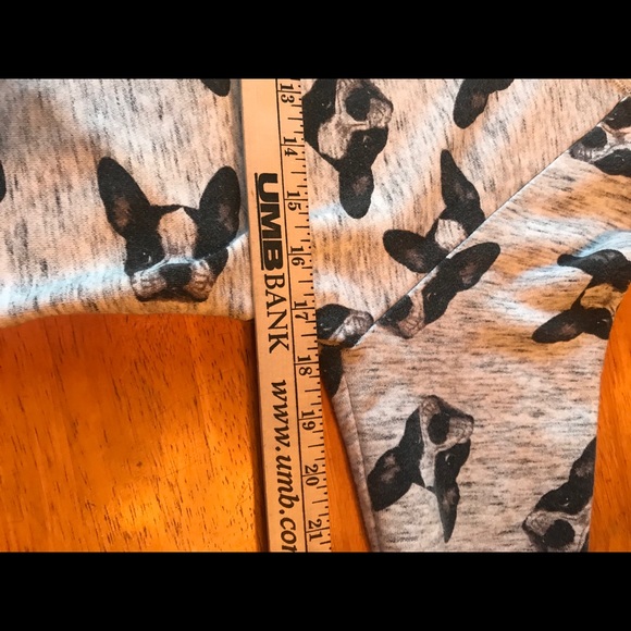 Forever 21 Sweatshirt - Picture 6 of 8